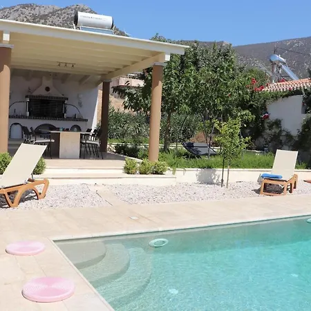Irida Holiday home *